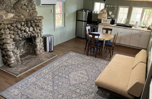 Corinth Cabin | Waterfront Tamarack Cabin near Saratoga, Lake George