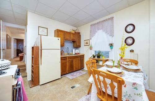 Pottsville Apartment | Welcome to A'more on W. Market! 2 beds 1 bath