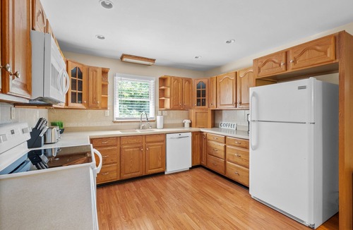 Clarkdale House | WHOLE Home with BASEMENT on 3 Acres