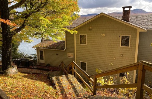 Barton House | " Willogap" Lakefront house great mountain views close to two major ski area's