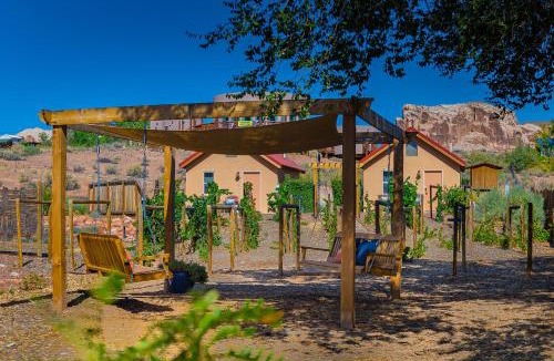 Bluff House | Willow Street Cottages