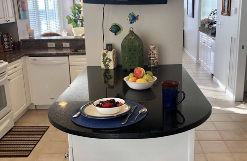 Navarre Beach Condo | Wilson's Beach Dream: Gulf Front 5 Star 3BR 3Bath with Beach Service