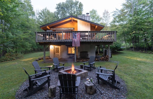 Hensonville House | Windham Immaculate Ski Chalet w/ Secluded Fire Pit Available 25/26 Ski Season!