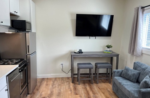West End Apartment | Winney Hill Studios #3 of 8 - Full Renovation, 1 mile to ASV