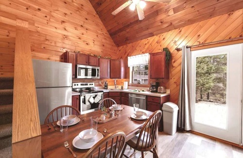 Broadalbin Condo | Wolf Lair - Adirondack Retreat + Lake Access