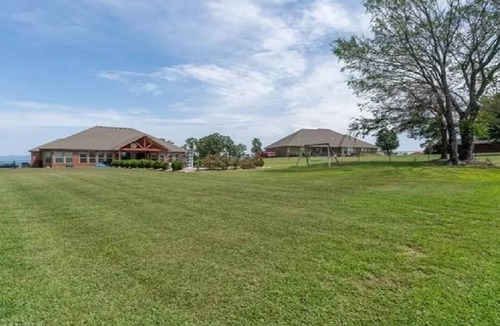 Summerfield House | Wolf Mountain Escape!