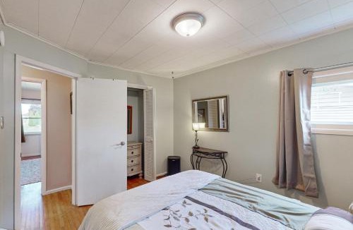 York House | Work & Play! Home 1 Mi to Dtwn & Central Market