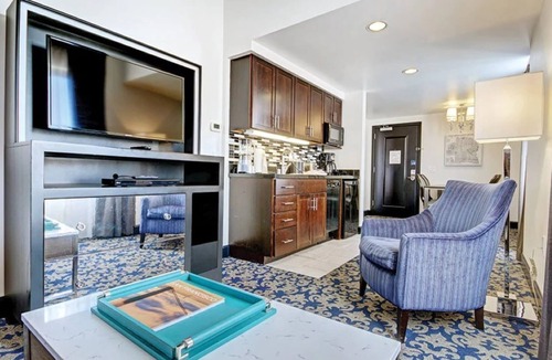 Theater District Resort | 🌴Wyndham Canterbury✨ Experience Paradise in a 1BR Villa - Sleeps 4!