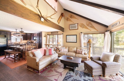 Village at Camelback House | Your Four-Season Escape at Camelback Mountain Townhouse Sleeps 10 comfortably.