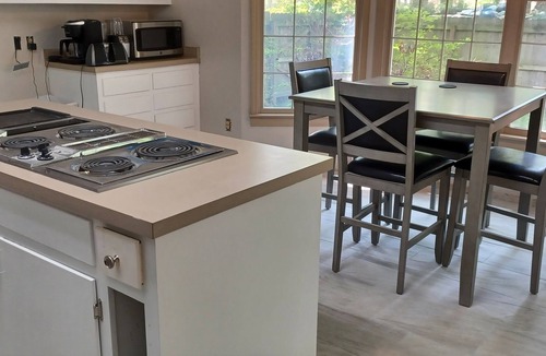 Pine Bluff House | Your home away from home in Pine Bluff