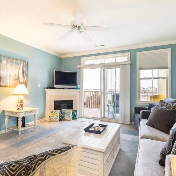 August Discounts and Short Stays Sunset Island 6 Hidden Cove Way, Unit 3B