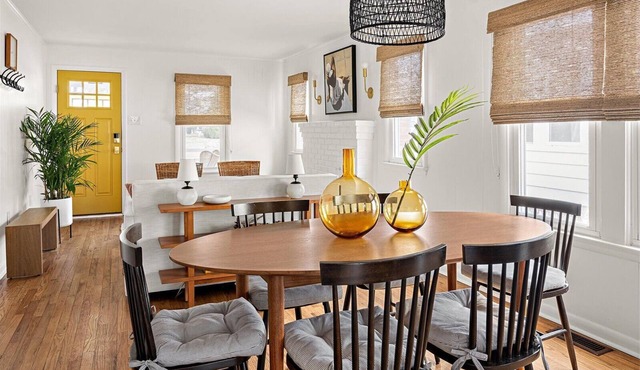 #16 Dog-Friendly 2BR Ocean-Block Cottage with Washer/Dryer in Rehoboth Beach