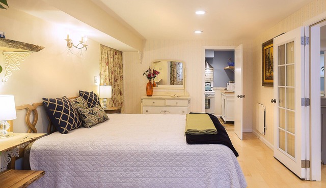 1BR/1BA newly remodeled, next to regional park, SF, Berkeley, Wine Country