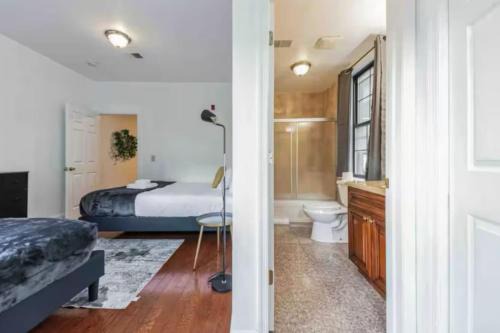 1BR Across Convention Center