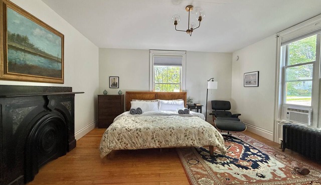 1st FL Downtown Grand Brunswick