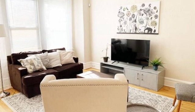 2-BDR Oasis Near Beth Isreal Hosp 10 mins to EWR