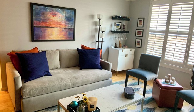 2 bed 2 bath NOPA Fully Equipped Quiet Beauty in San Francisco with a Peloton