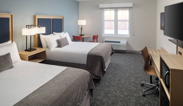 2 Modern Units w/Free Parking, On-site Dining & Gym Access! Pets Welcome!