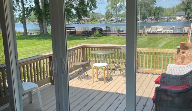 3-bedroom Riverfront home in Brewerton with dock in Brewerton
