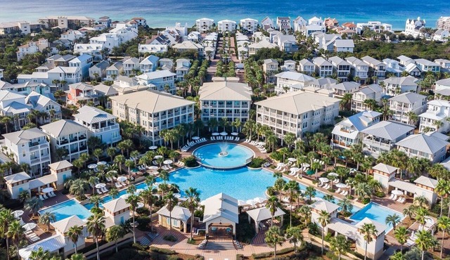 30A Rental Sleeps 16. Rooftop Patio. Walk to Beach & Pool. Near Rosemary + Alys