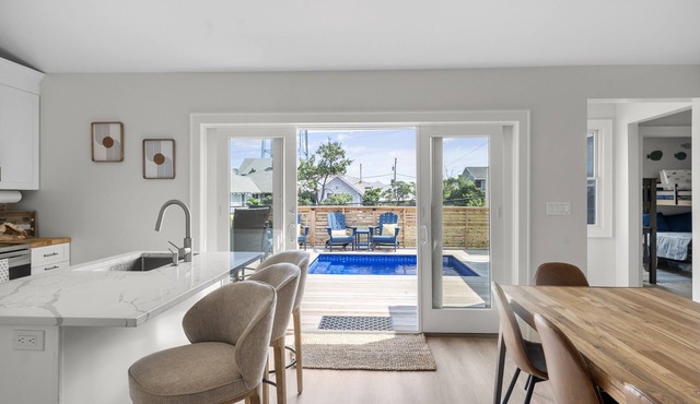 4BR Ocean Beach Luxury Getaway with Plunge Pool