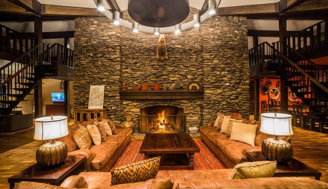 5,200 acre Estate on Kings River with Lodge that sleeps 20.