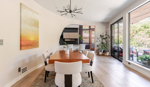 5BR Designer Home with Sun Deck Near Stanford & 280