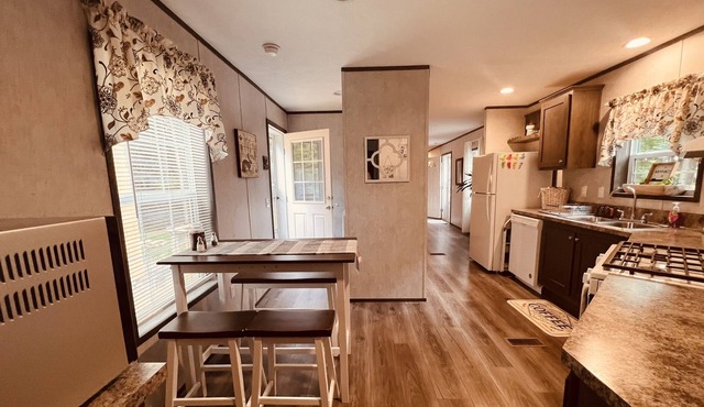 A home retreat in the mountain of Middle Grove, NY just 20 mins from Saratoga