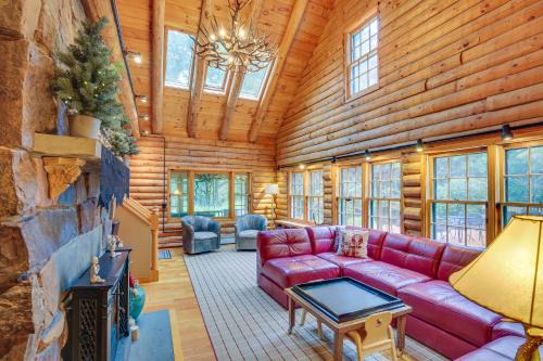 Accord Vacation Rental w/Pool & Hot Tub!
