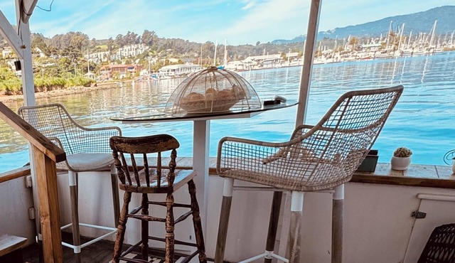 Acqua-suite. Experience luxury on the water in this amazing floating suite.
