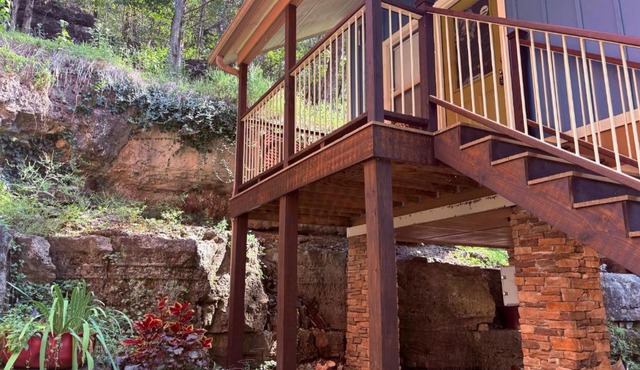 All Seasons Treehouse Village