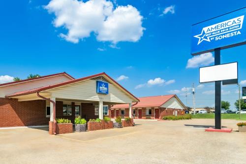 Americas Best Value Inn and Suites Siloam Springs