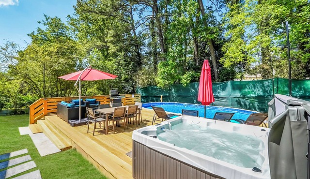 ATL Large Modern Fun House Pool HotTub GameRoom BBQ