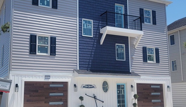 Bay Front Water & Beach Front Broadkill Pet Friendly Sleeps 12 4Bed 4Bath 4Floor