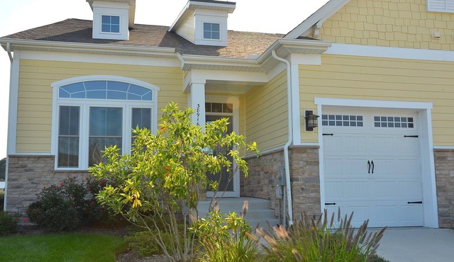 Bayside Resort Villa 4BR/3.5B + Loft/Near Fenwick Island & Ocean City/Pools/Golf