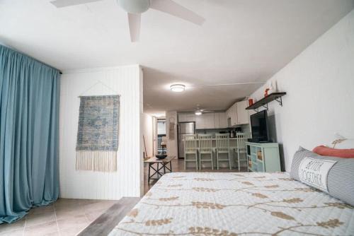 Beach & Country Beachfront Studio