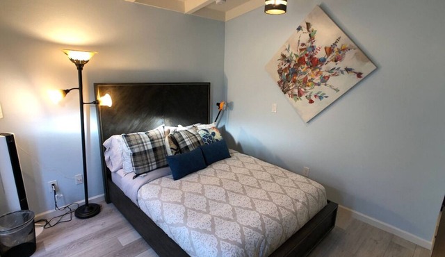 Beautiful centralized home away from home
