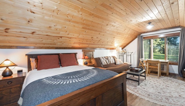 Beautiful In Bigfork - Newly built Studio Apmt.