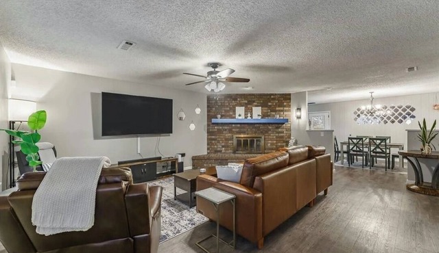 Bentonville Basecamp - 3BR Home Near Downtown and Crystal Bridges, Pet Friendly