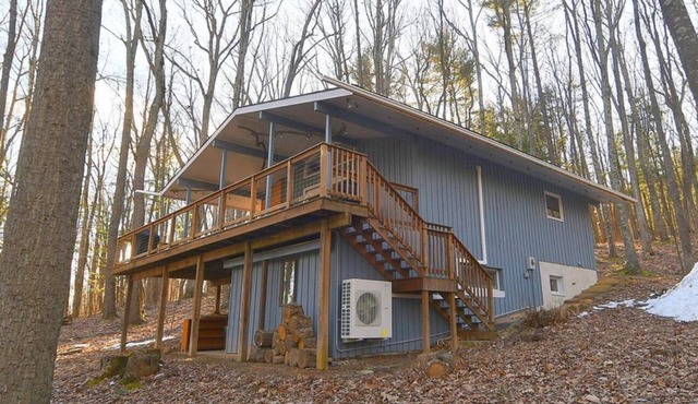 Berkeley Springs cabin getaway