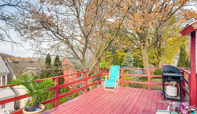 Bethlehem Home w/Patio & Amazing Sunset Views!