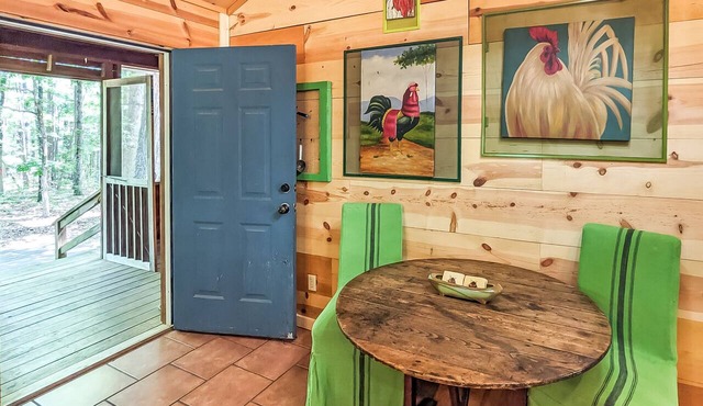 Blanchard Cabin in the Woods ~ close to caverns