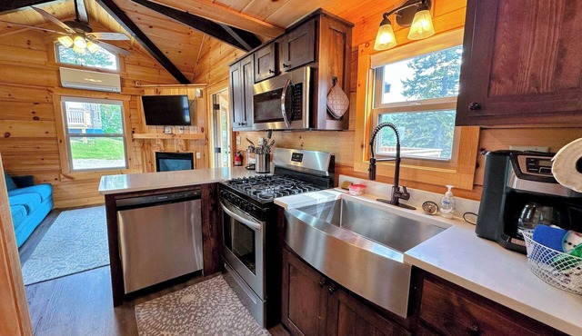 Bmv8 Tiny Home Topline