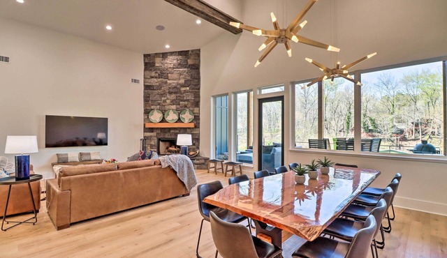 Boat Dock & Slip: Riverfront Home in Heber Springs