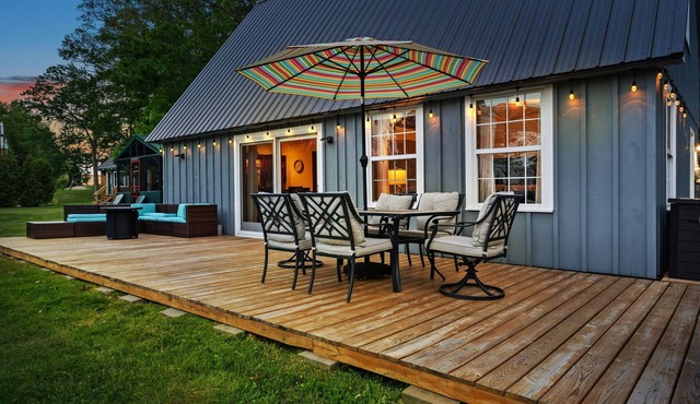 Boat launch and Trailer parking, Dog Friendly, Lake Great Pond