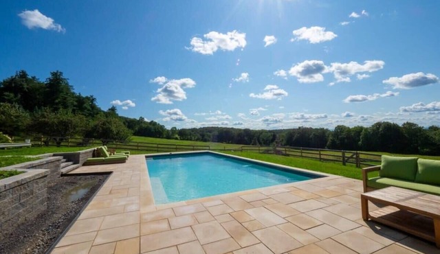 Book This Summer, Private Oasis, Pool + Hot Tub