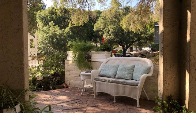 Bright Garden Guest Suite in Los Gatos, Heart of Silicon Valley