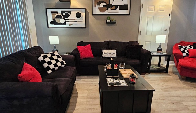 Bristol Speedway Condo- Centrally located Hard Rock Casino, Downtown, Speedway