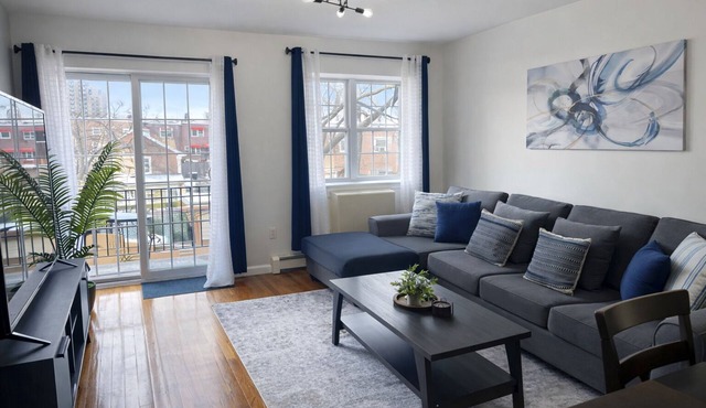 Bronx NYC Apt - Parking, Pets OK, Safe, Near Hospitals, 2&5 Lines, Zoo & Garden
