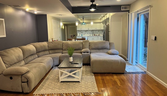 Charming 2-bedroom apartment with WiFi, AC in wonderful North Haledon